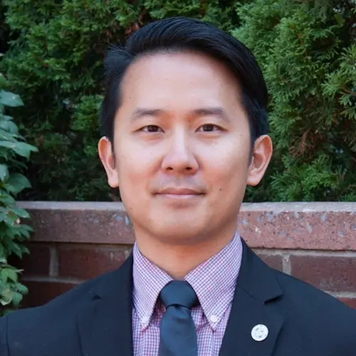 Dr Kuan in portrait`